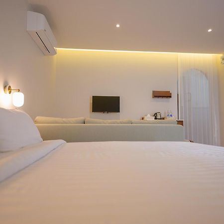 Hotel Ploen Pirom Bangkok Zewnętrze zdjęcie