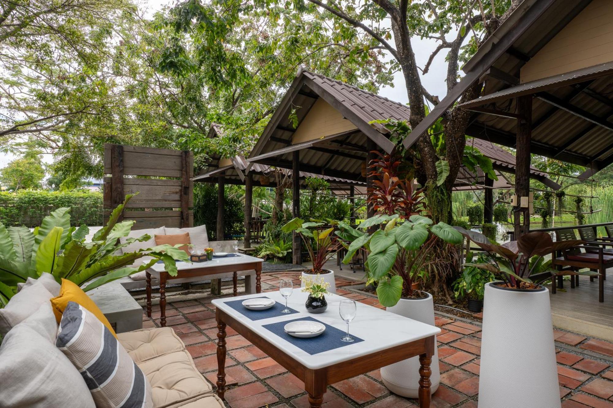 Hotel Ploen Pirom Bangkok Zewnętrze zdjęcie
