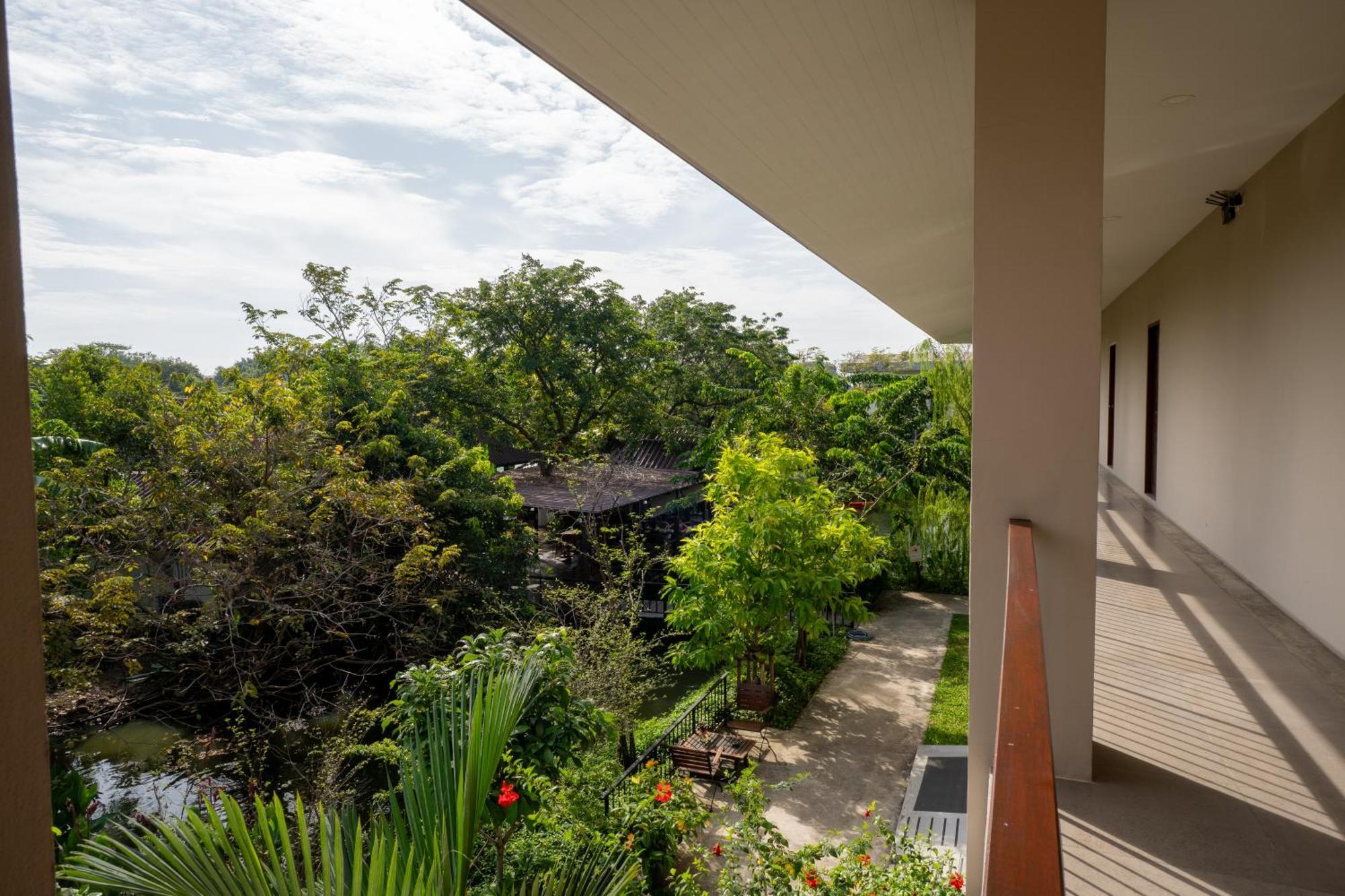Hotel Ploen Pirom Bangkok Zewnętrze zdjęcie