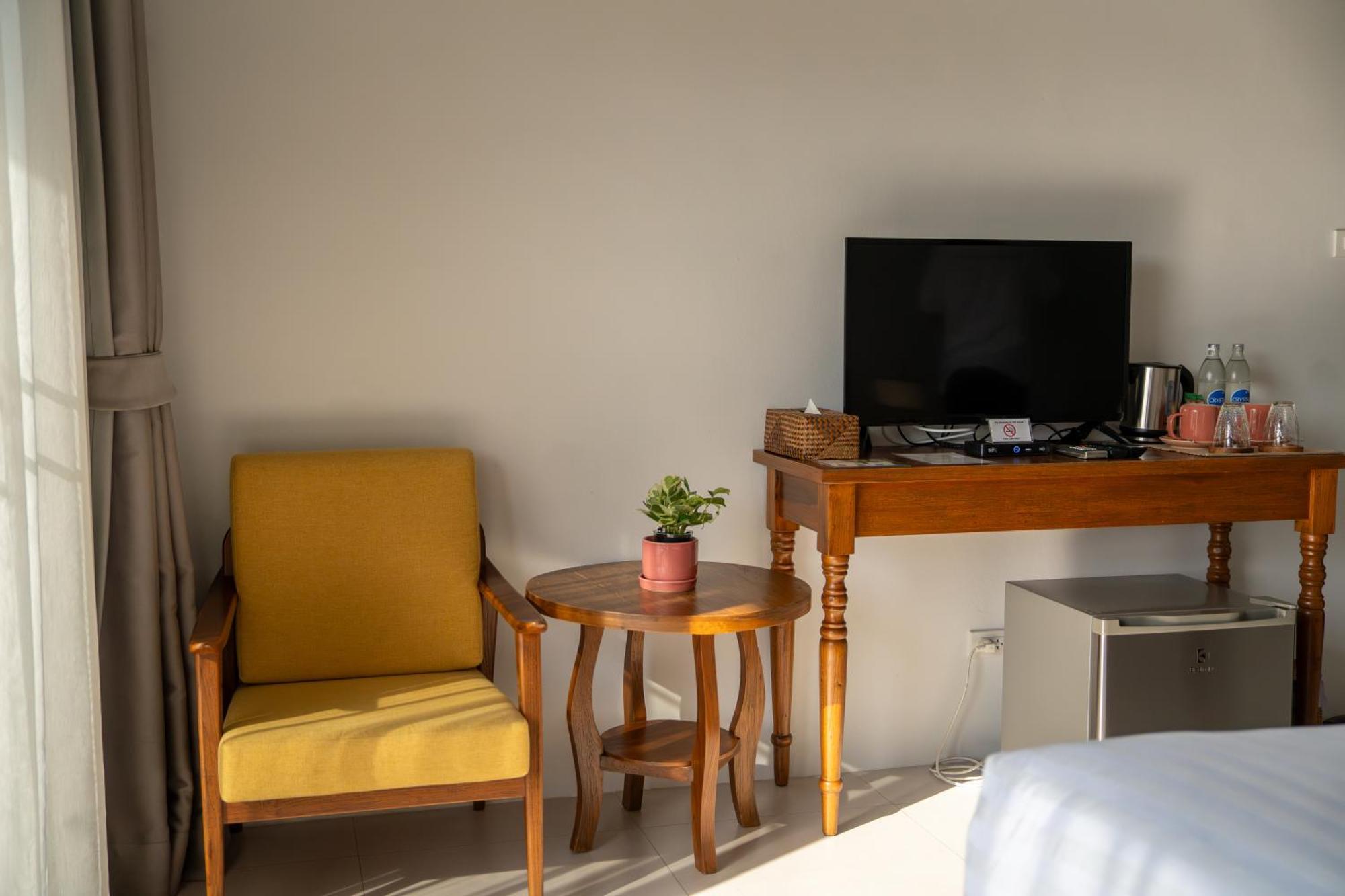 Hotel Ploen Pirom Bangkok Zewnętrze zdjęcie