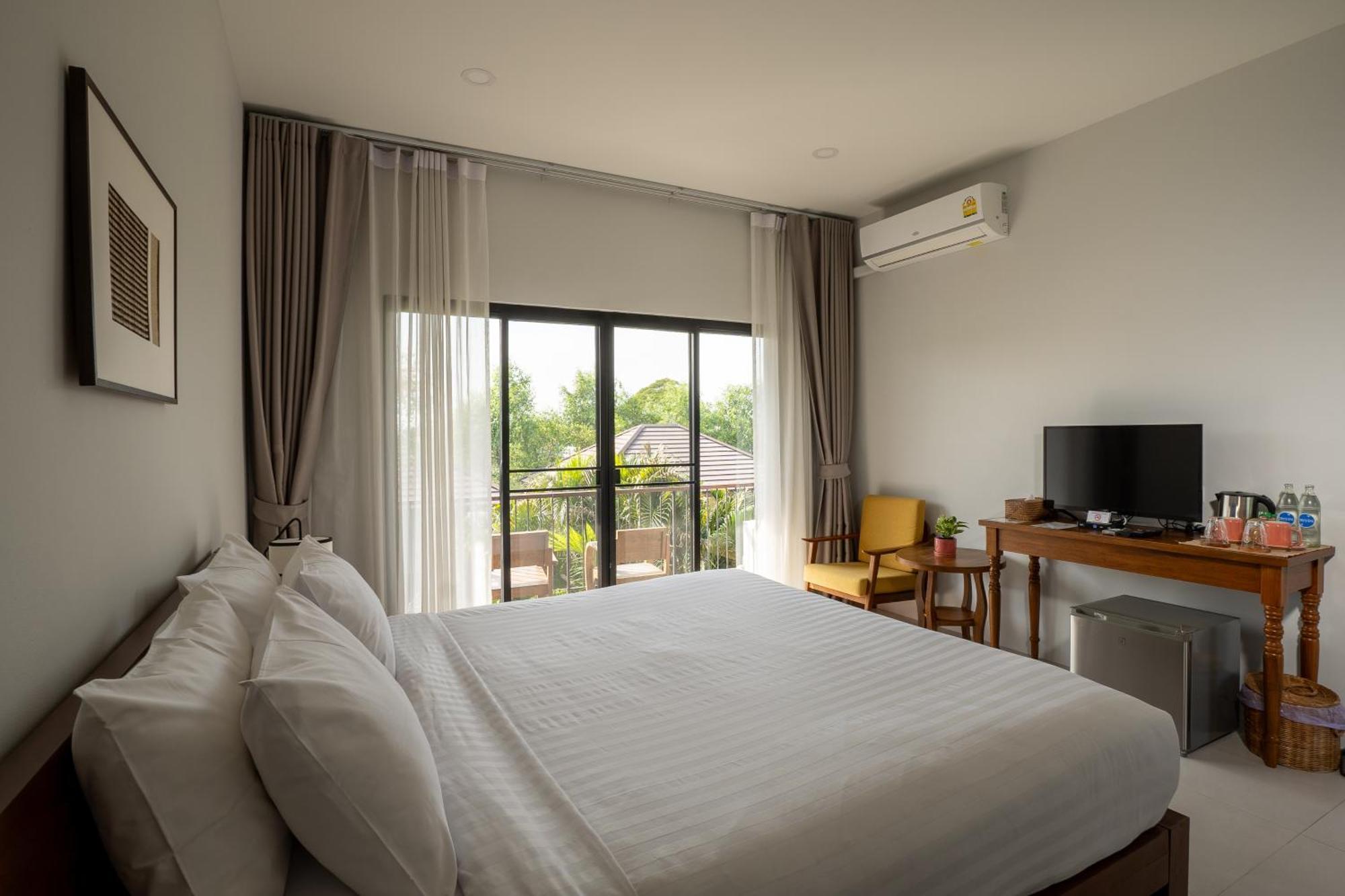 Hotel Ploen Pirom Bangkok Zewnętrze zdjęcie