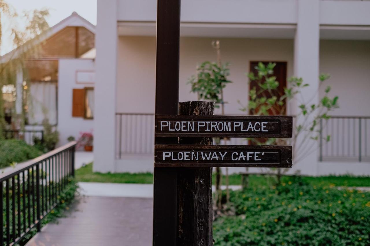 Hotel Ploen Pirom Bangkok Zewnętrze zdjęcie